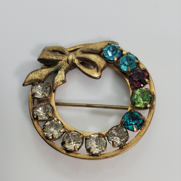 Vintage Tru-Kay 12kt GF Wreath Rhinestone Brooch - Picture 1 of 4